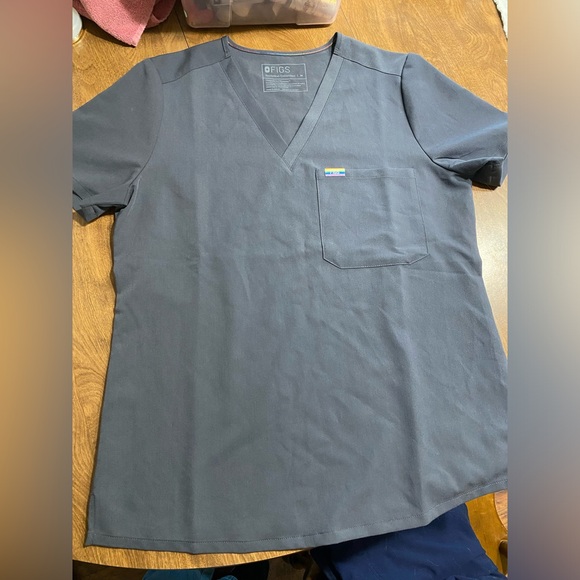 Limited edition pride scrub top - Picture 5 of 5